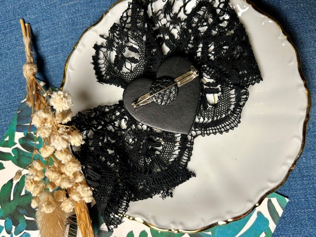 broche derrire vert.jpg