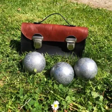 Sac en cuir pour boules pétanque